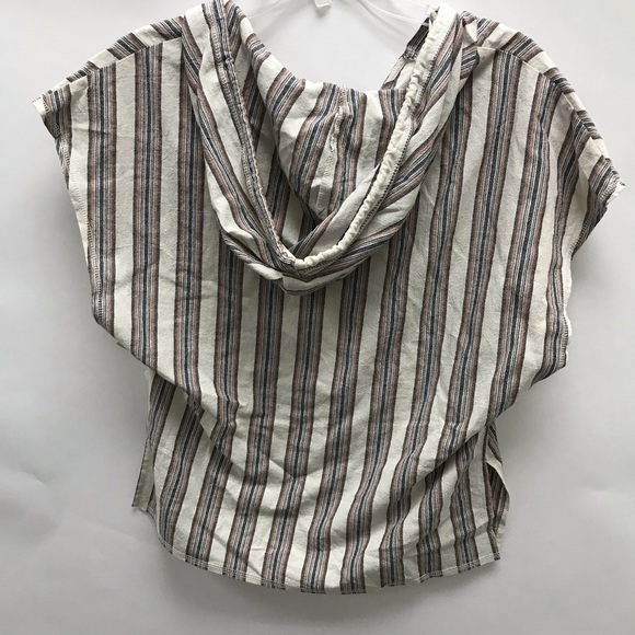 Shirt - Picture 2 of 4